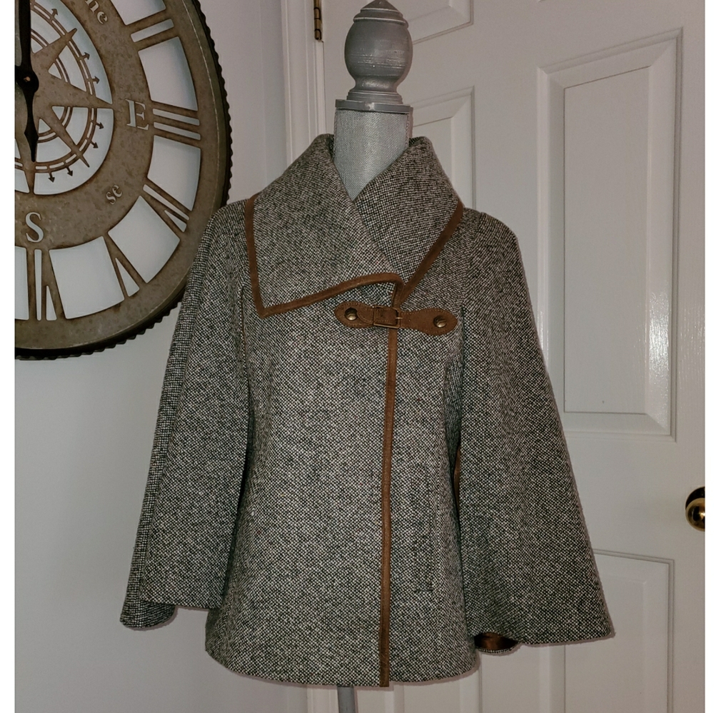 Guess - cape style coat